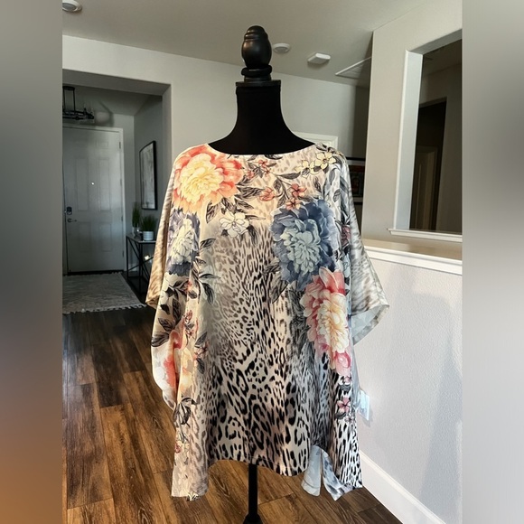 Chico’s Kimono Styled Blouse - Large / X Large - Picture 1 of 8